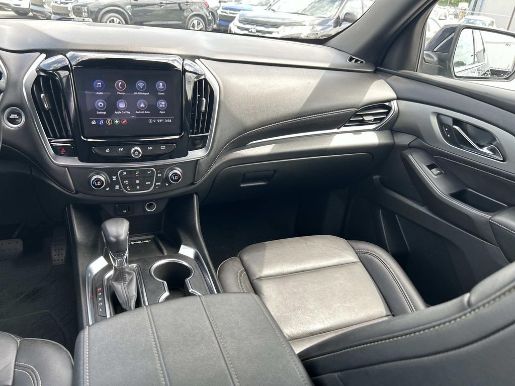 Used 2022 Chevrolet Traverse SUV
