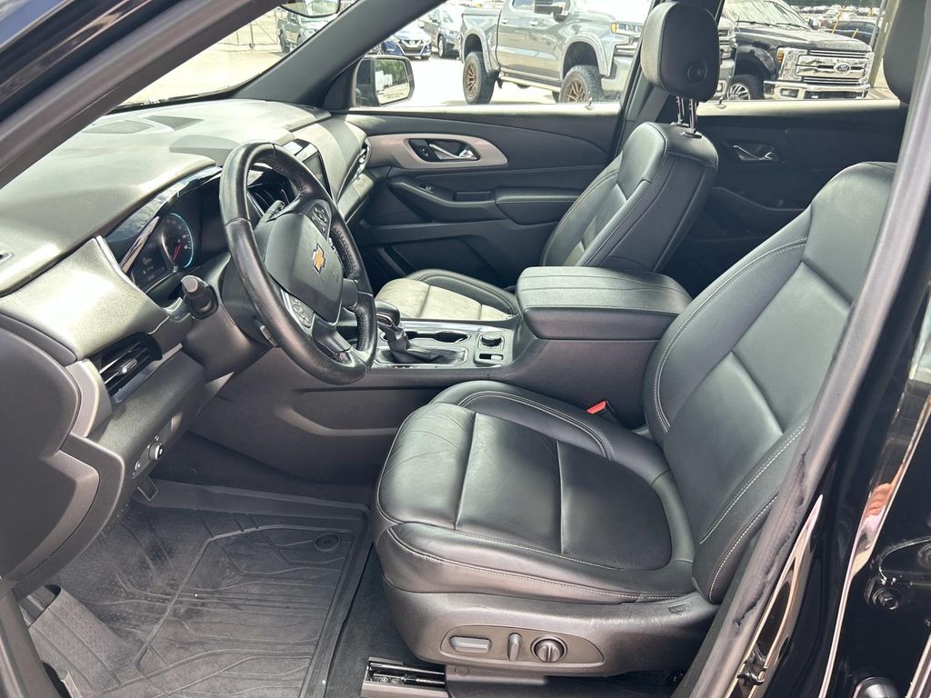 Used 2022 Chevrolet Traverse SUV