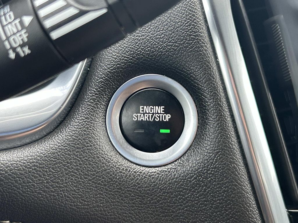 Used 2022 Chevrolet Traverse SUV