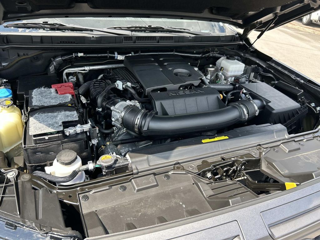 Vehicle photo 22
