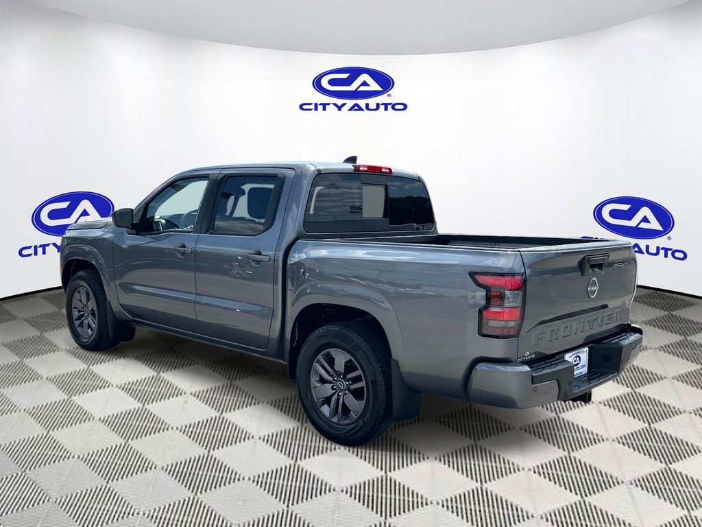 Vehicle photo 5