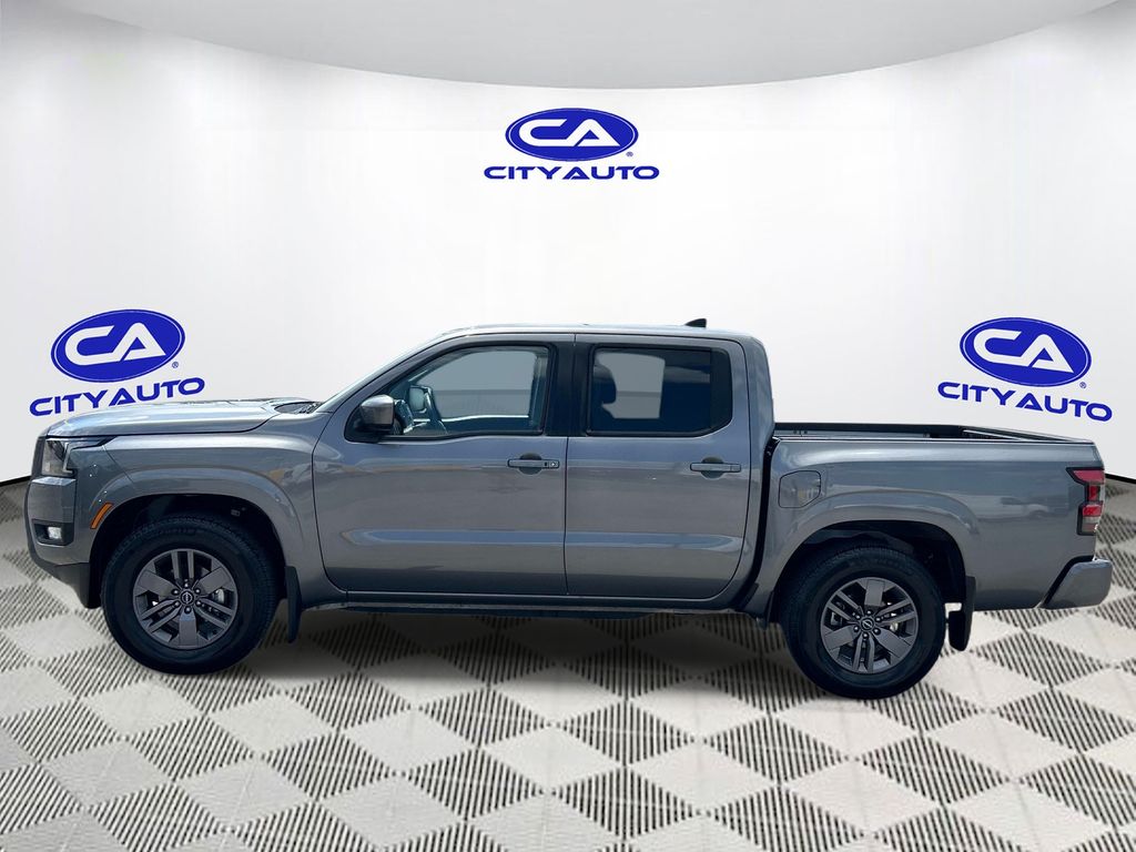 Vehicle photo 7