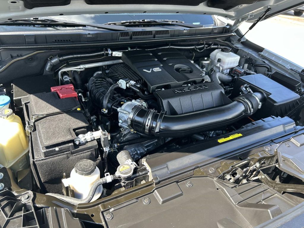 Vehicle photo 22
