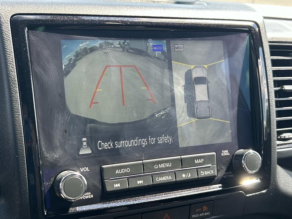 Vehicle photo 31