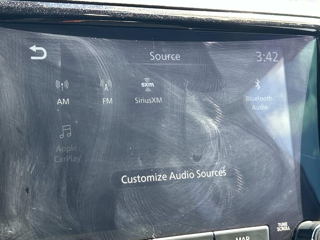 Vehicle photo 32