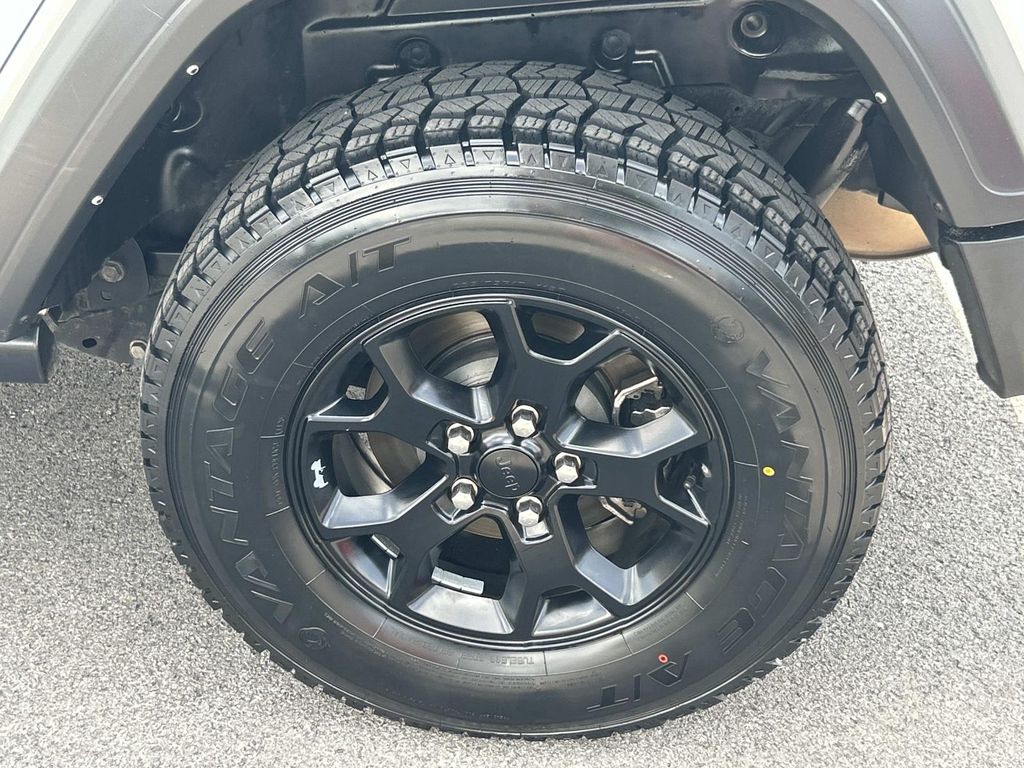 Used 2023 Jeep Wrangler SUV