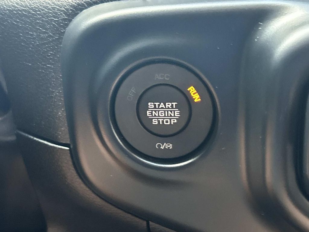 Used 2023 Jeep Wrangler SUV