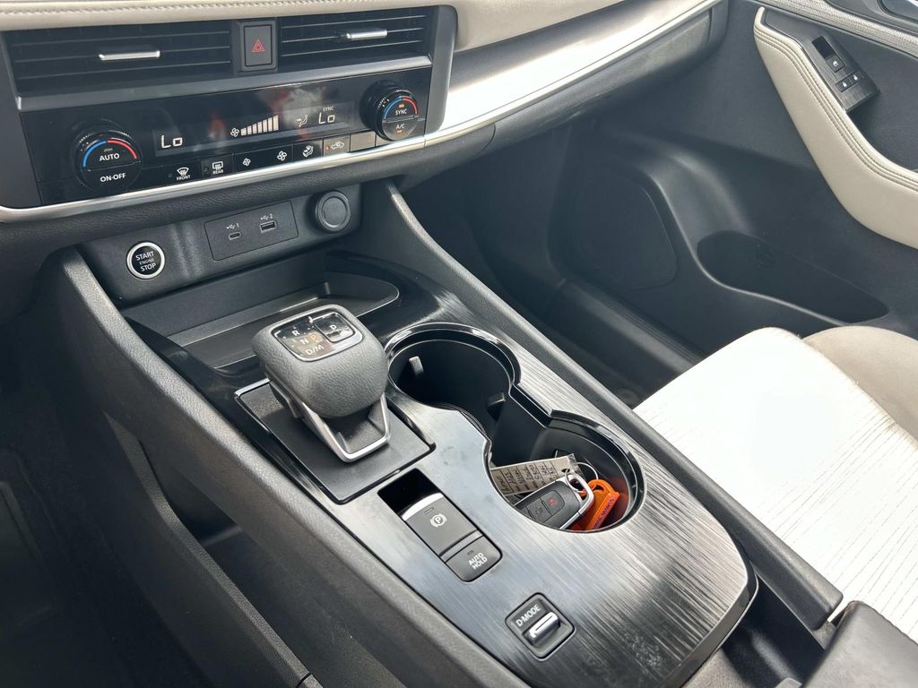 Used 2023 Nissan Rogue SUV