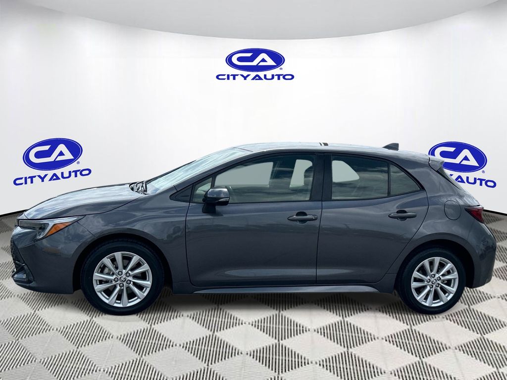 Vehicle photo 7