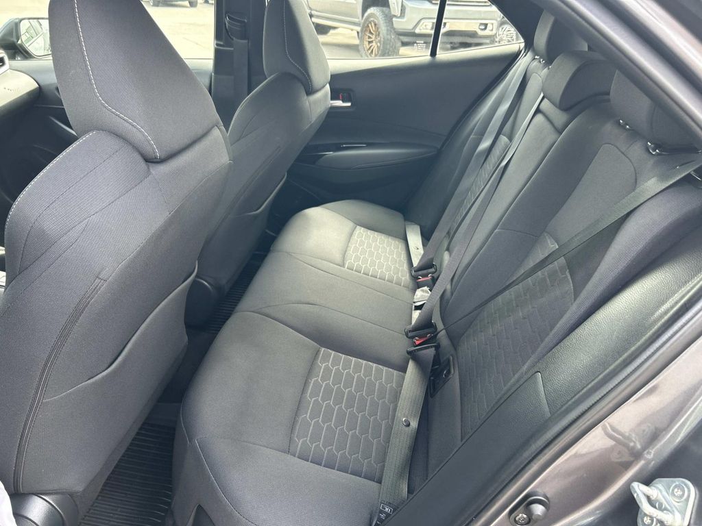 Vehicle photo 22