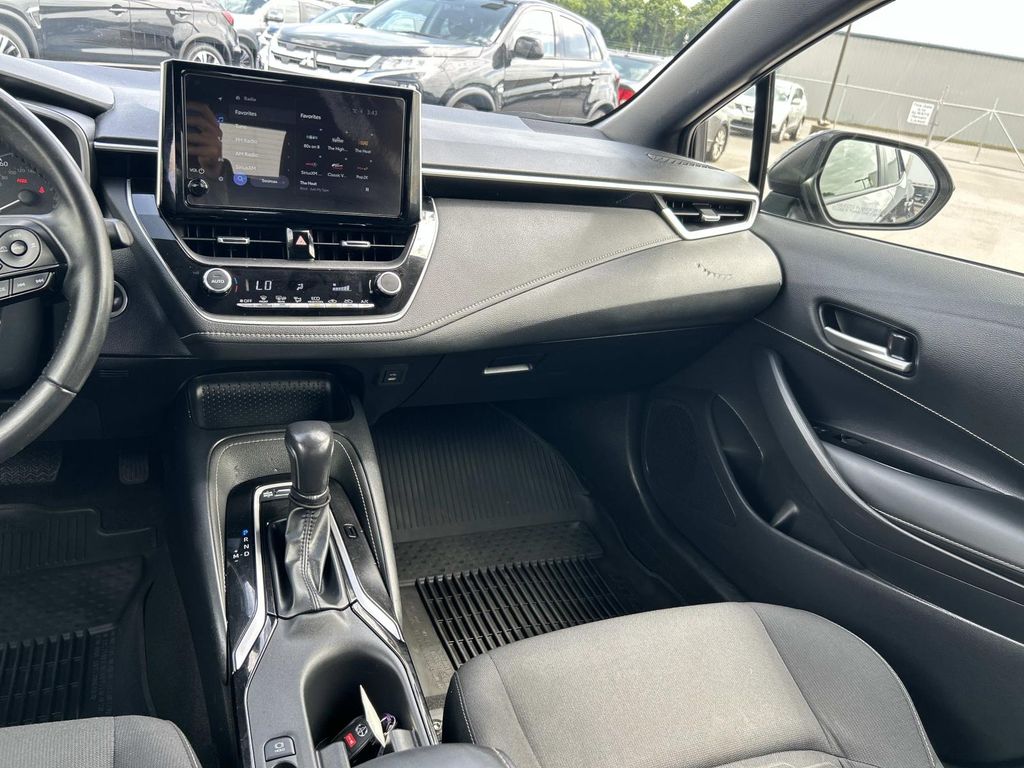 Vehicle photo 20