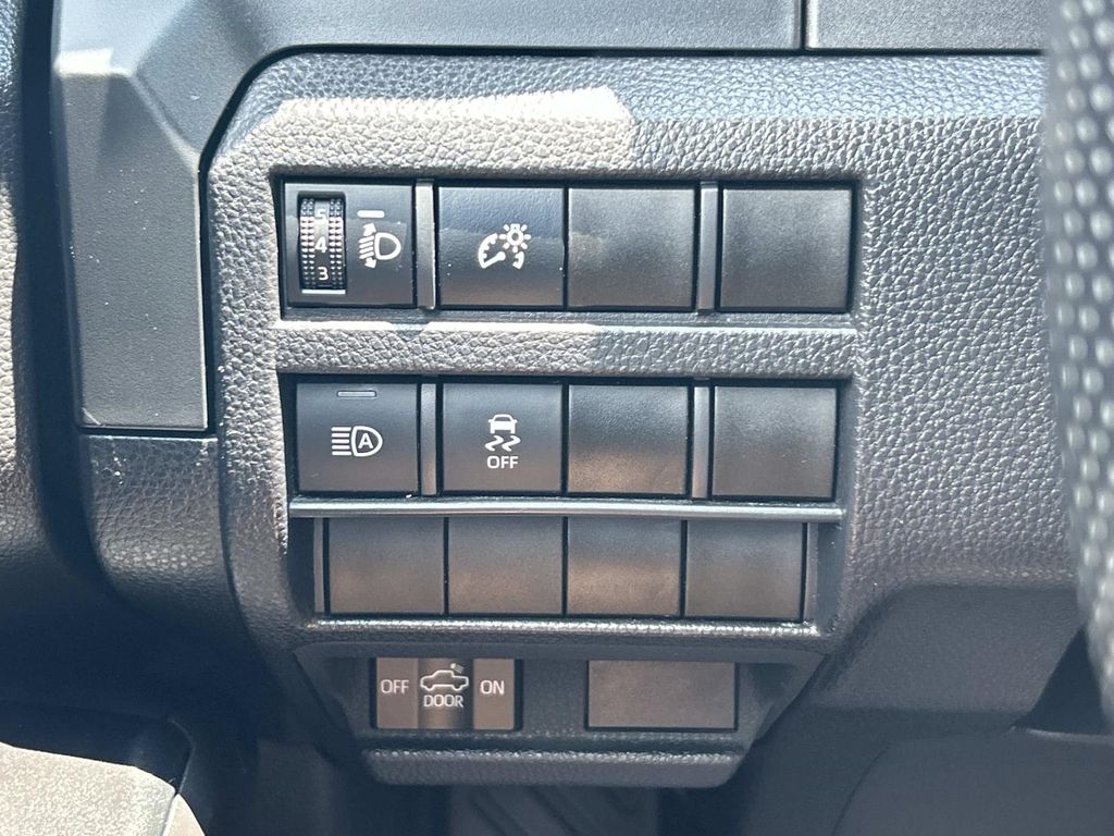 Used 2025 Toyota Tacoma Truck