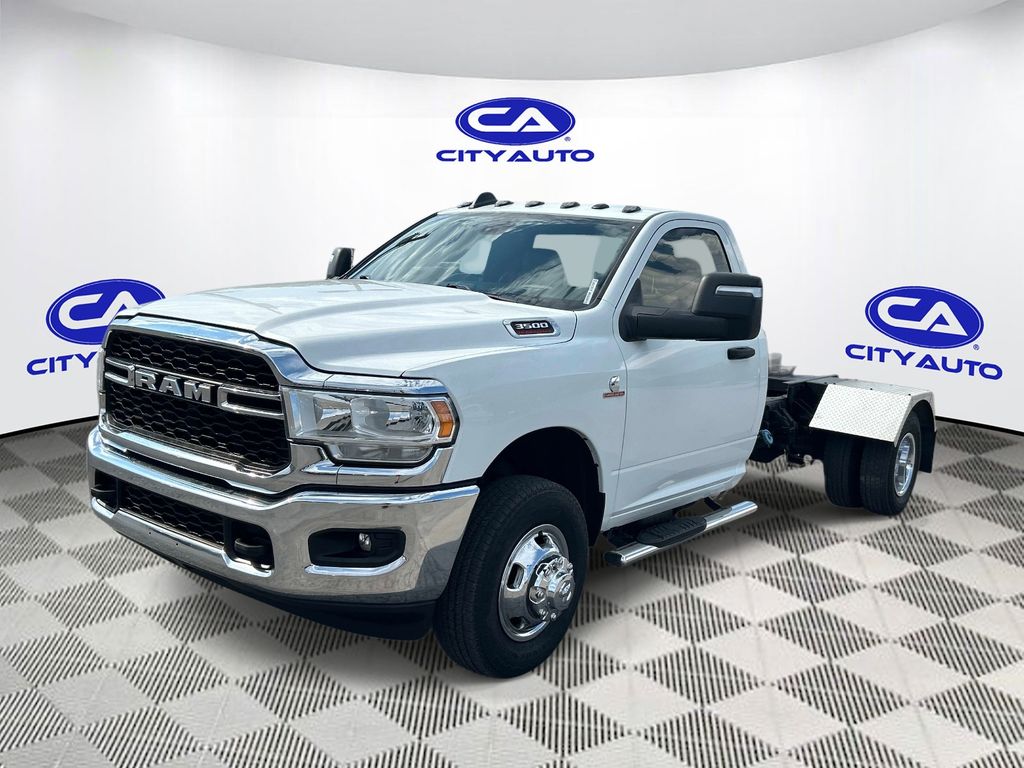 Vehicle photo 8