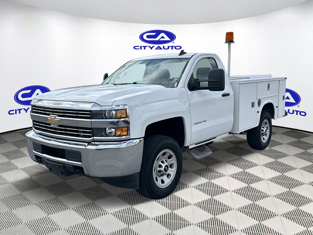 Vehicle photo 10