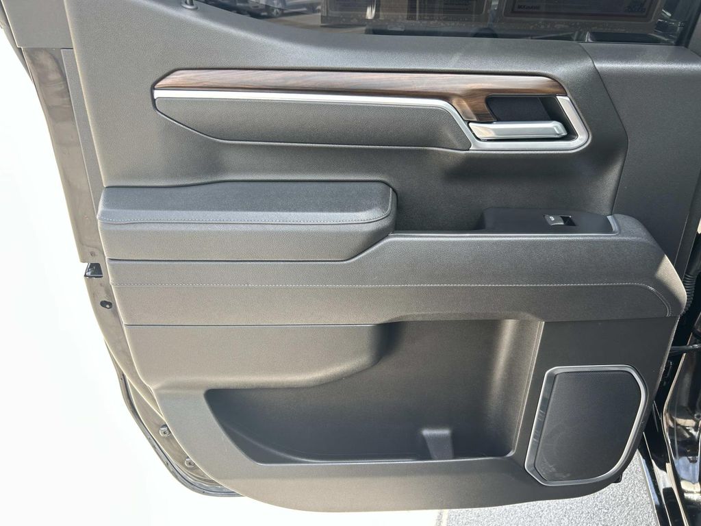 Used 2025 GMC Sierra 1500 Truck