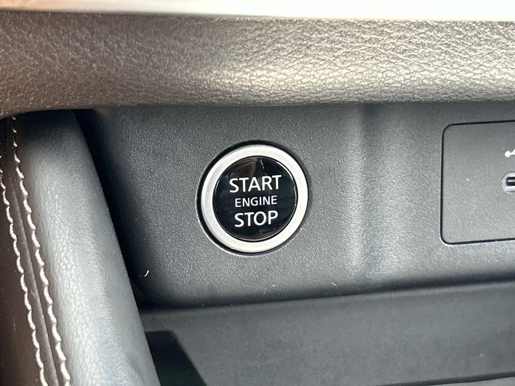 Used 2023 Nissan Rogue SUV