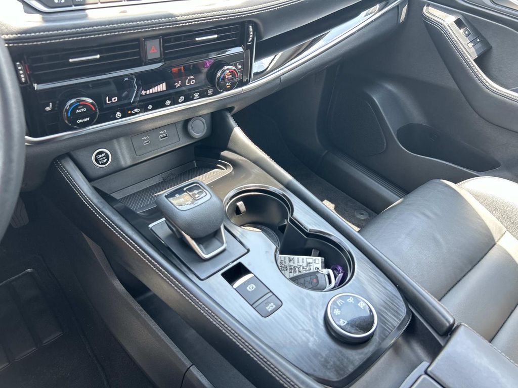 Used 2023 Nissan Rogue SUV