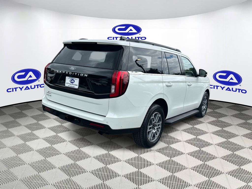 Used 2025 Ford Expedition SUV