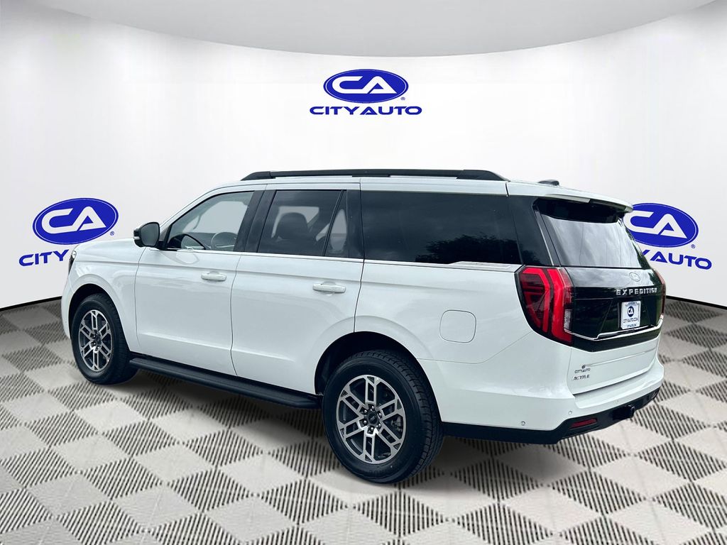 Used 2025 Ford Expedition SUV