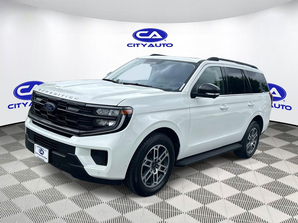 Used 2025 Ford Expedition SUV