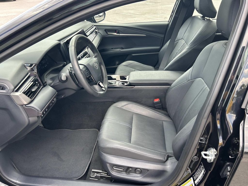 Used 2025 Toyota Camry Hybrid Sedan