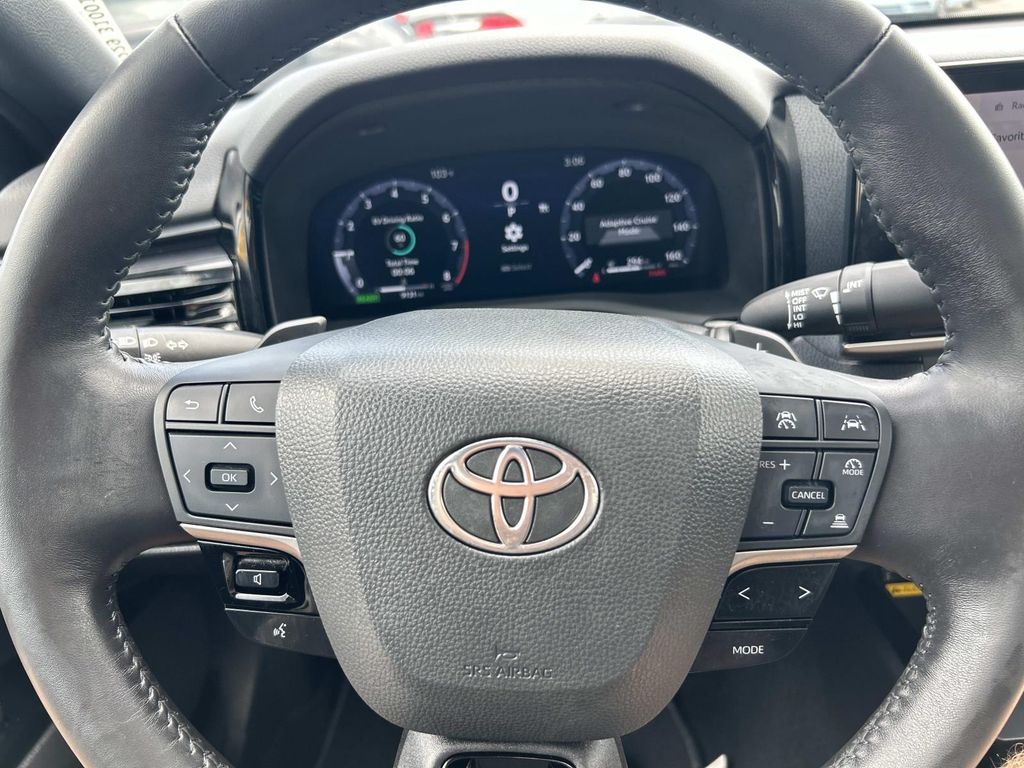 Used 2025 Toyota Camry Hybrid Sedan