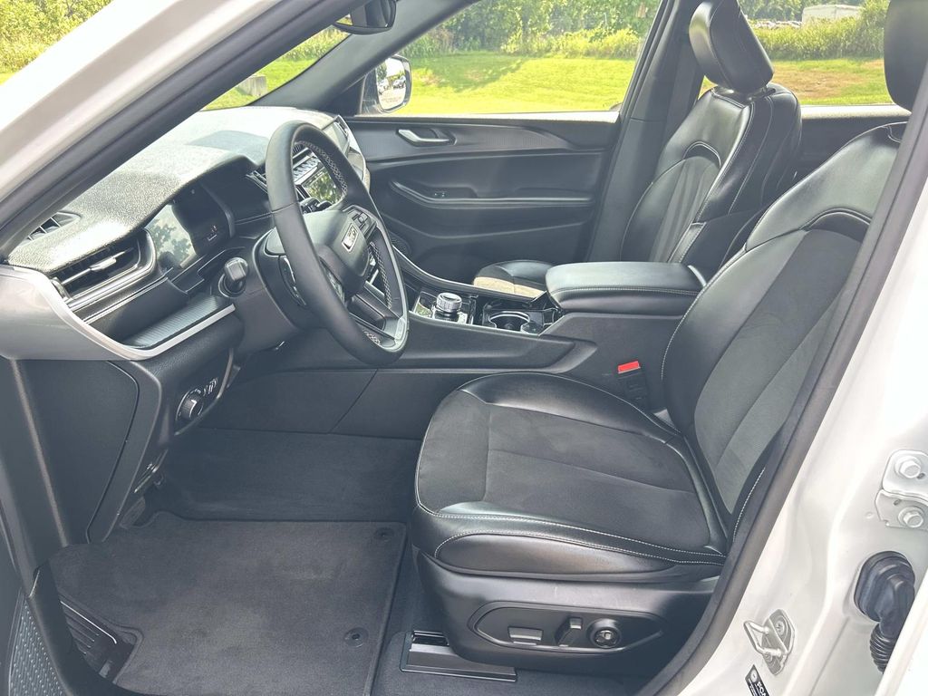 Used 2023 Jeep Grand Cherokee L SUV