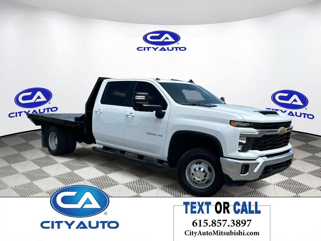 Vehicle photo 1