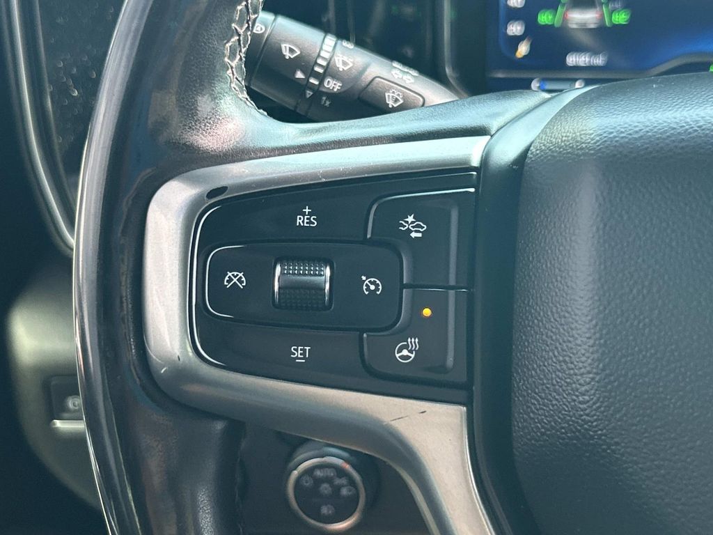 Vehicle photo 39