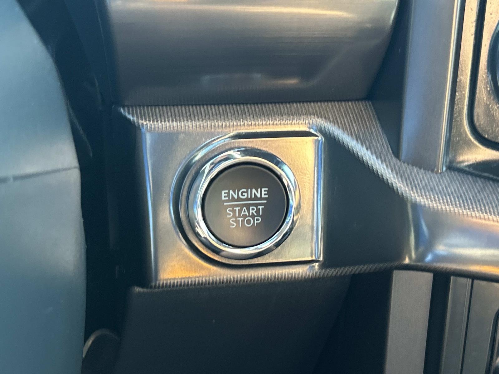 Vehicle photo 46