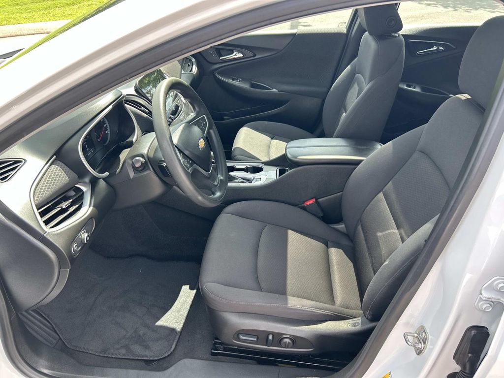 Used 2023 Chevrolet Malibu Sedan