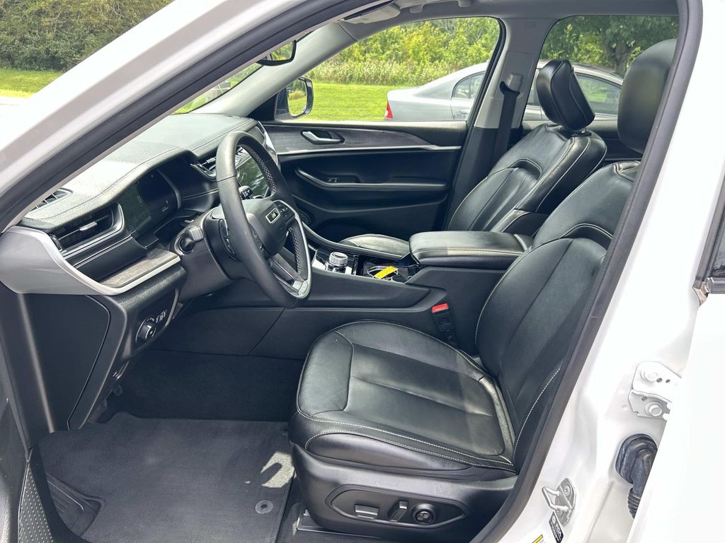 Used 2023 Jeep Grand Cherokee L SUV