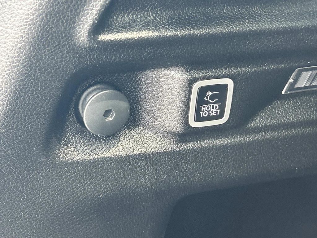 Used 2023 Jeep Grand Cherokee L SUV