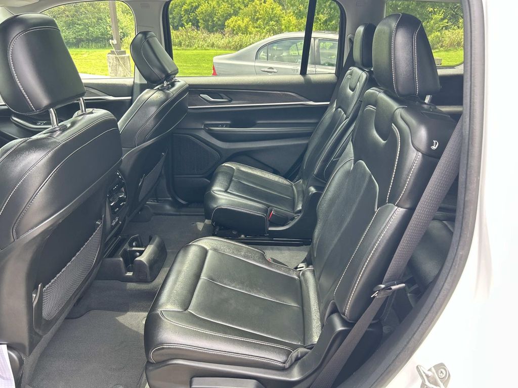 Used 2023 Jeep Grand Cherokee L SUV