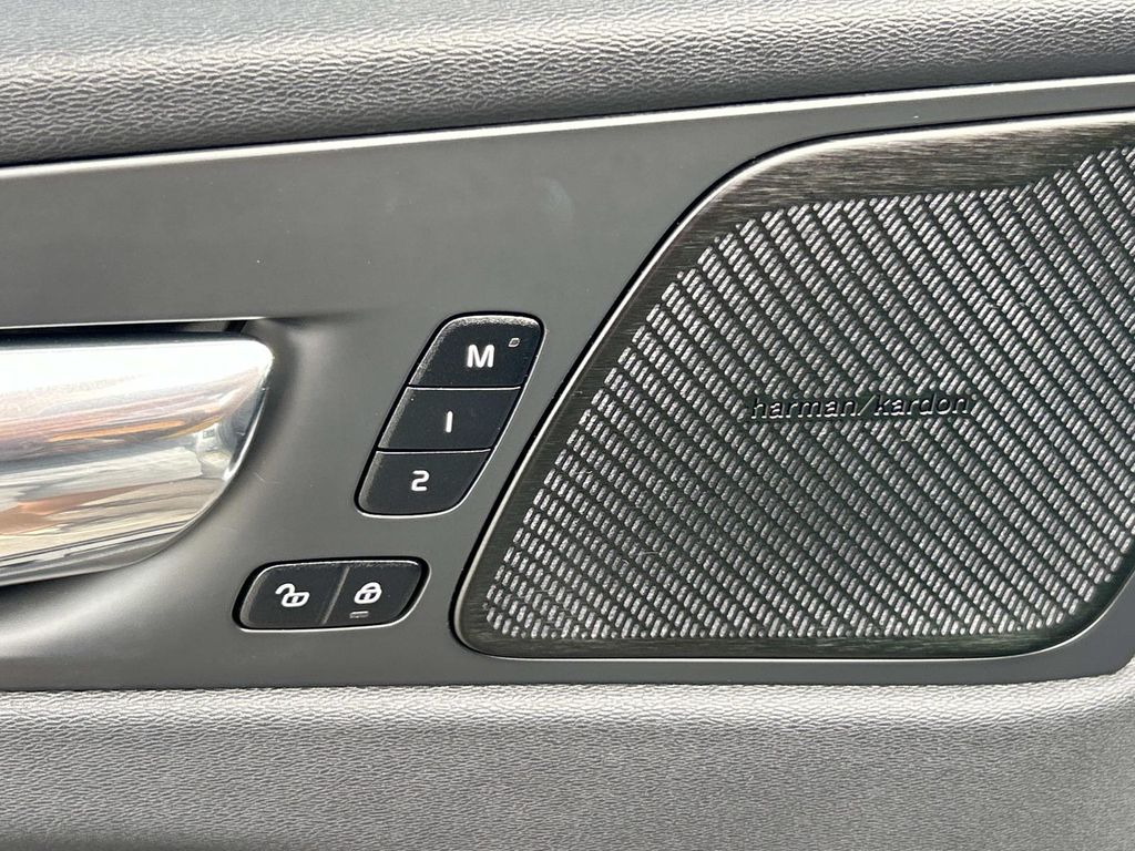 Used 2019 Volvo XC60 T5 SUV