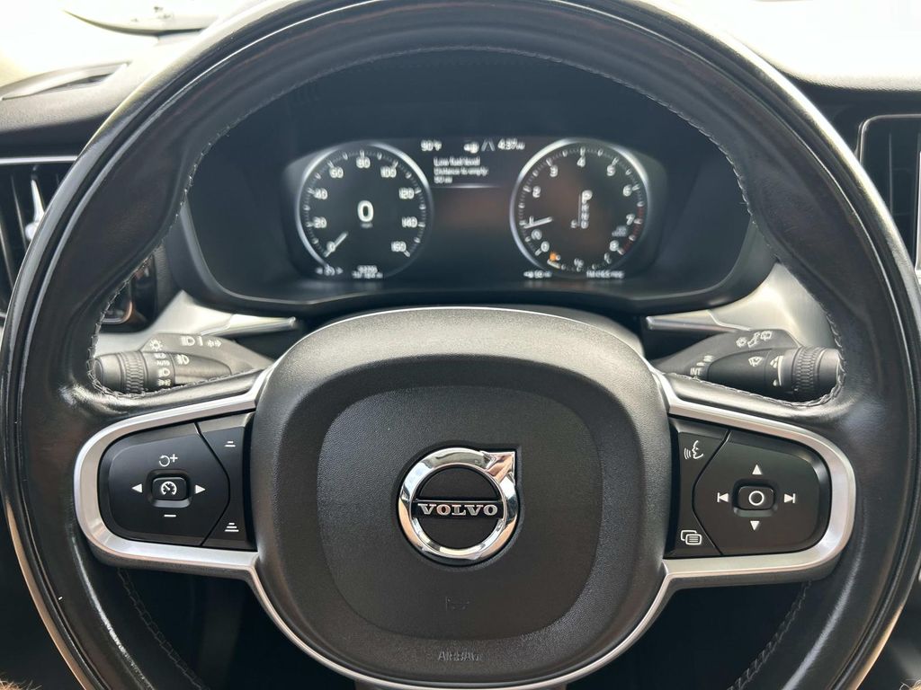 Used 2019 Volvo XC60 T5 SUV