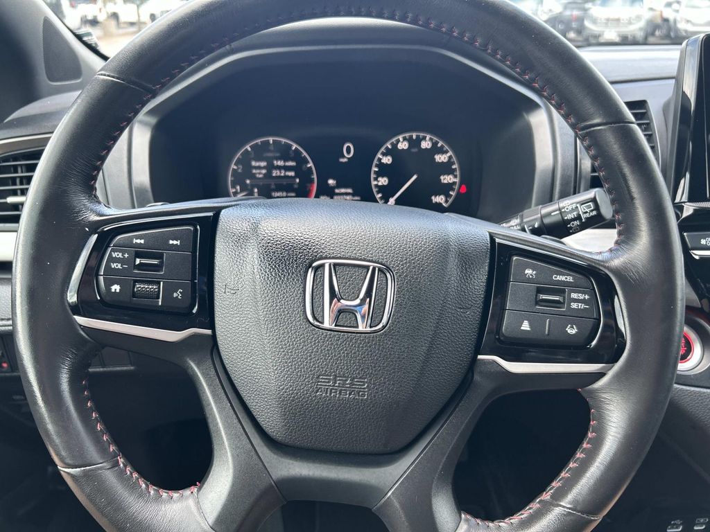 Used 2025 Honda Odyssey Van