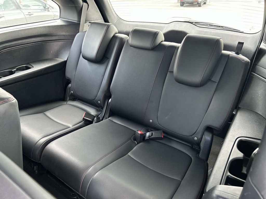 Used 2025 Honda Odyssey Van