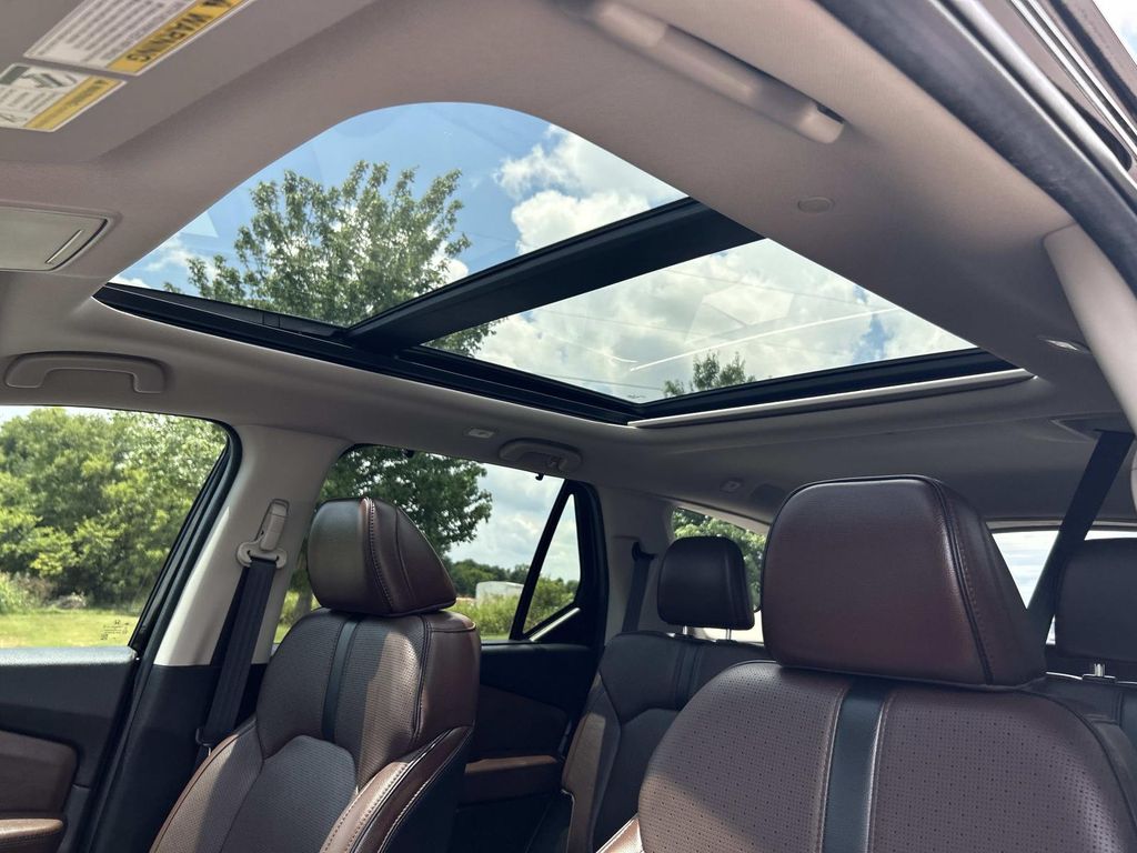 Used 2025 Honda Pilot SUV
