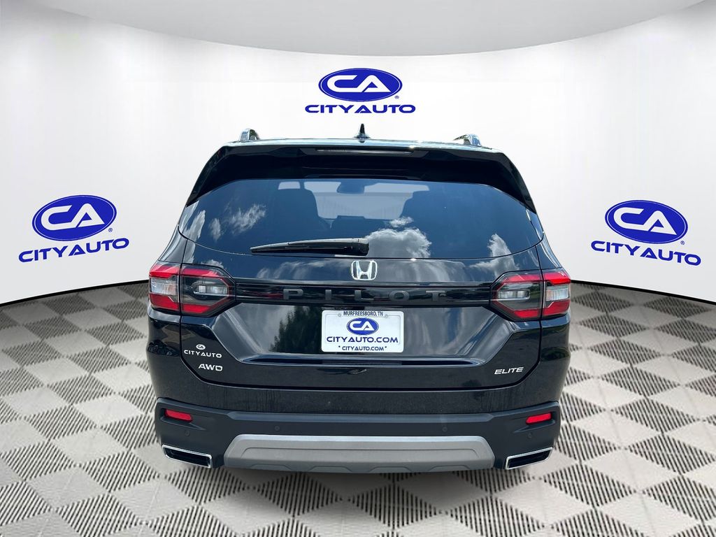 Used 2025 Honda Pilot SUV