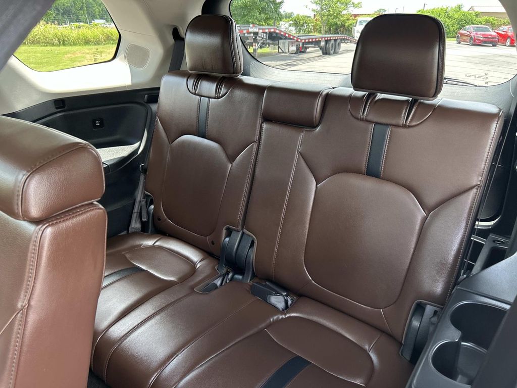 Used 2025 Honda Pilot SUV