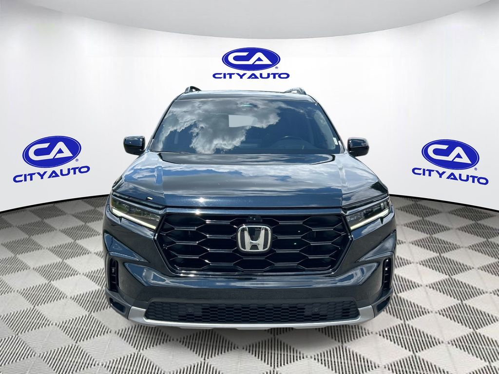 Used 2025 Honda Pilot SUV