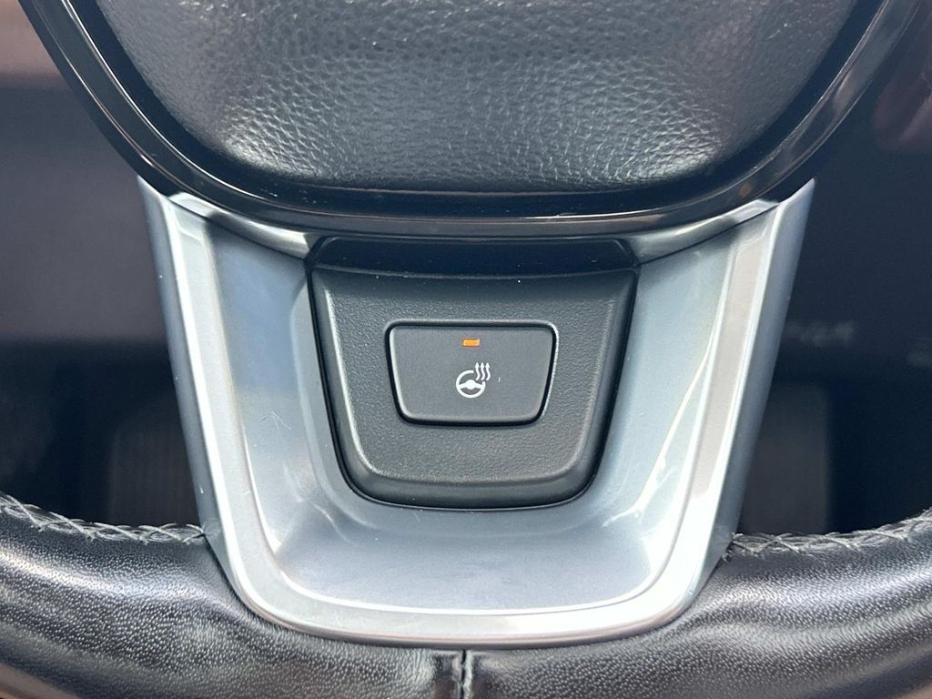 Used 2025 Honda Pilot SUV