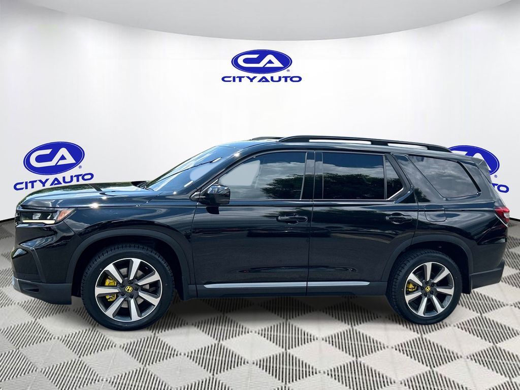 Used 2025 Honda Pilot SUV