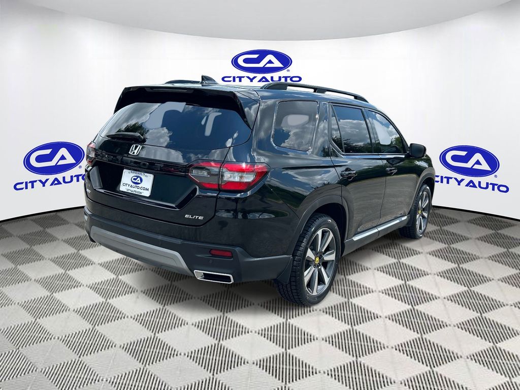 Used 2025 Honda Pilot SUV