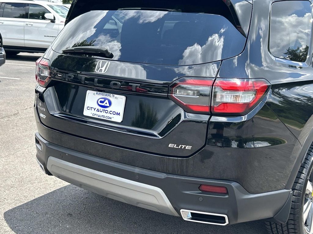 Used 2025 Honda Pilot SUV