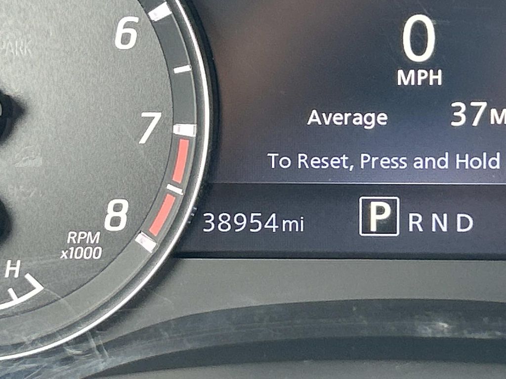 Vehicle photo 38