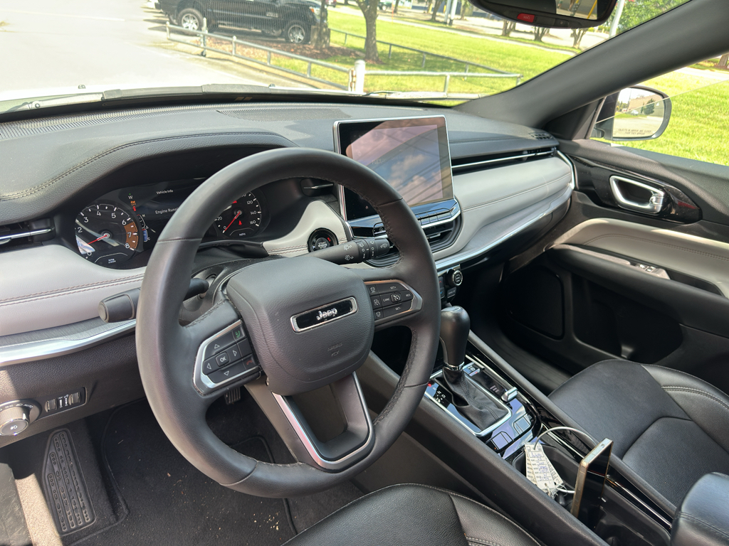 Used 2025 Jeep Compass SUV