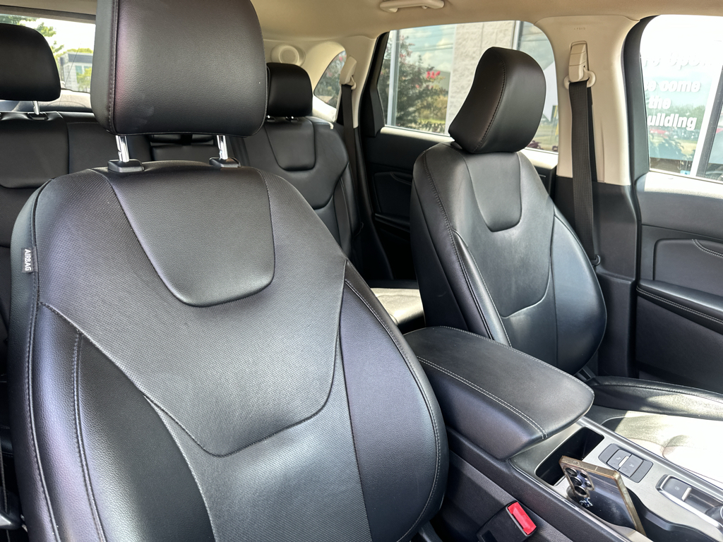 Used 2022 Ford Edge SUV