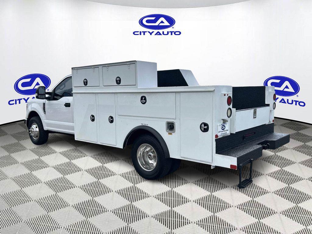 Used 2019 Ford F-350 Super Duty Chassis Truck